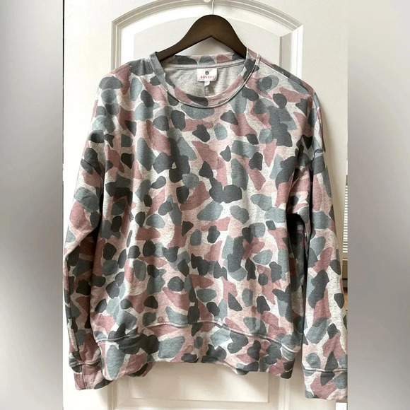 Sundry Pink & Green Camo Sweatshirt - Picture 1 of 4